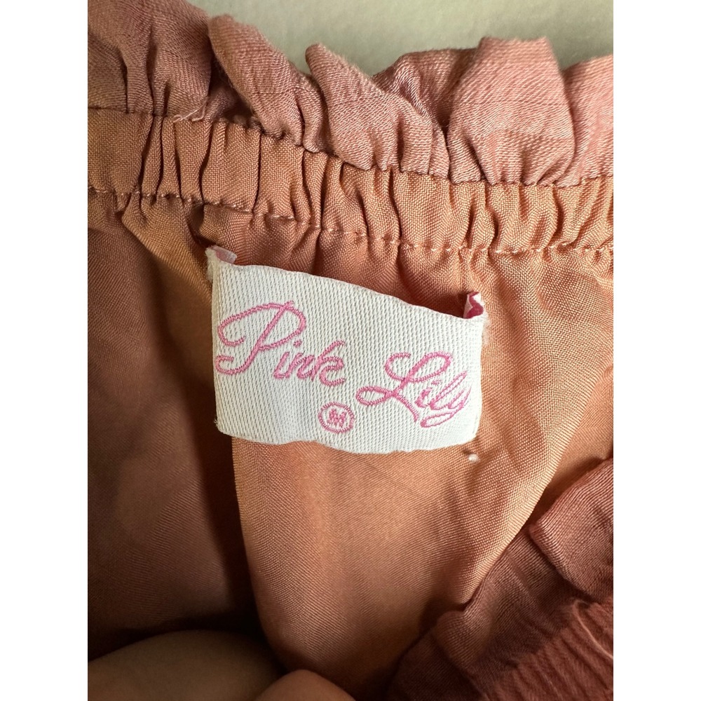Pink Lily Strapless Smocked Romper Mauve Pink Ruffle Hem Size Medium - Picture 5 of 5